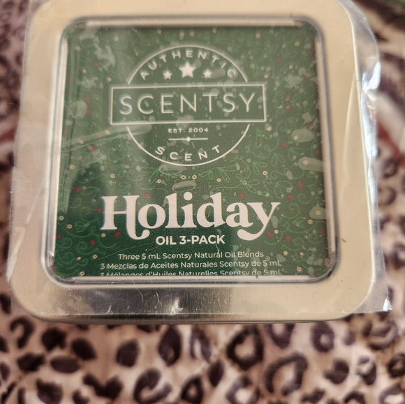 Scentsy Holiday Oil 3 Pack - Picture 2 of 4